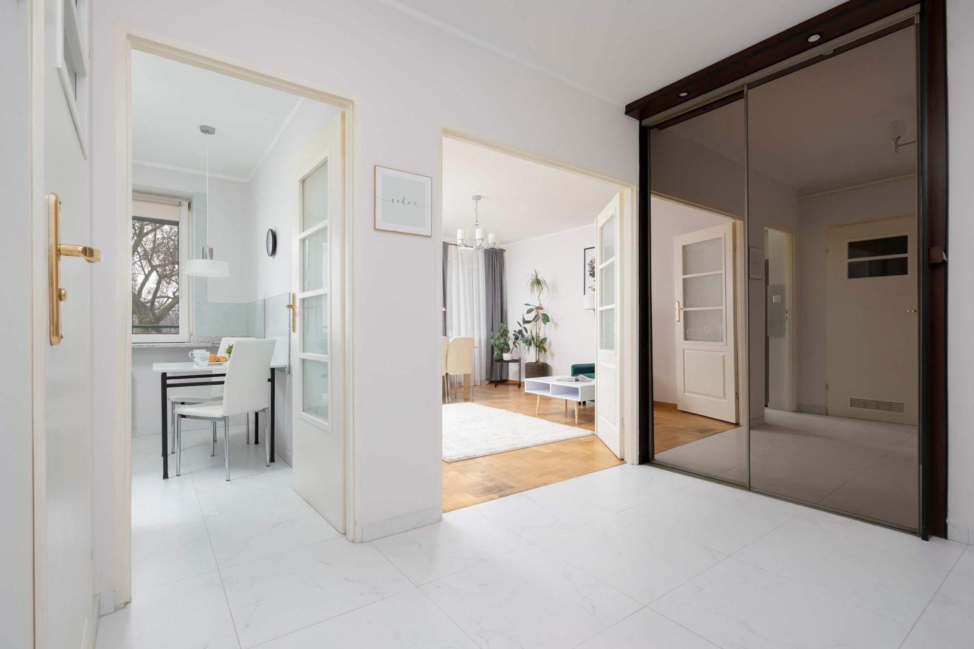 Apartament Spacious 4-bedroom By Renters