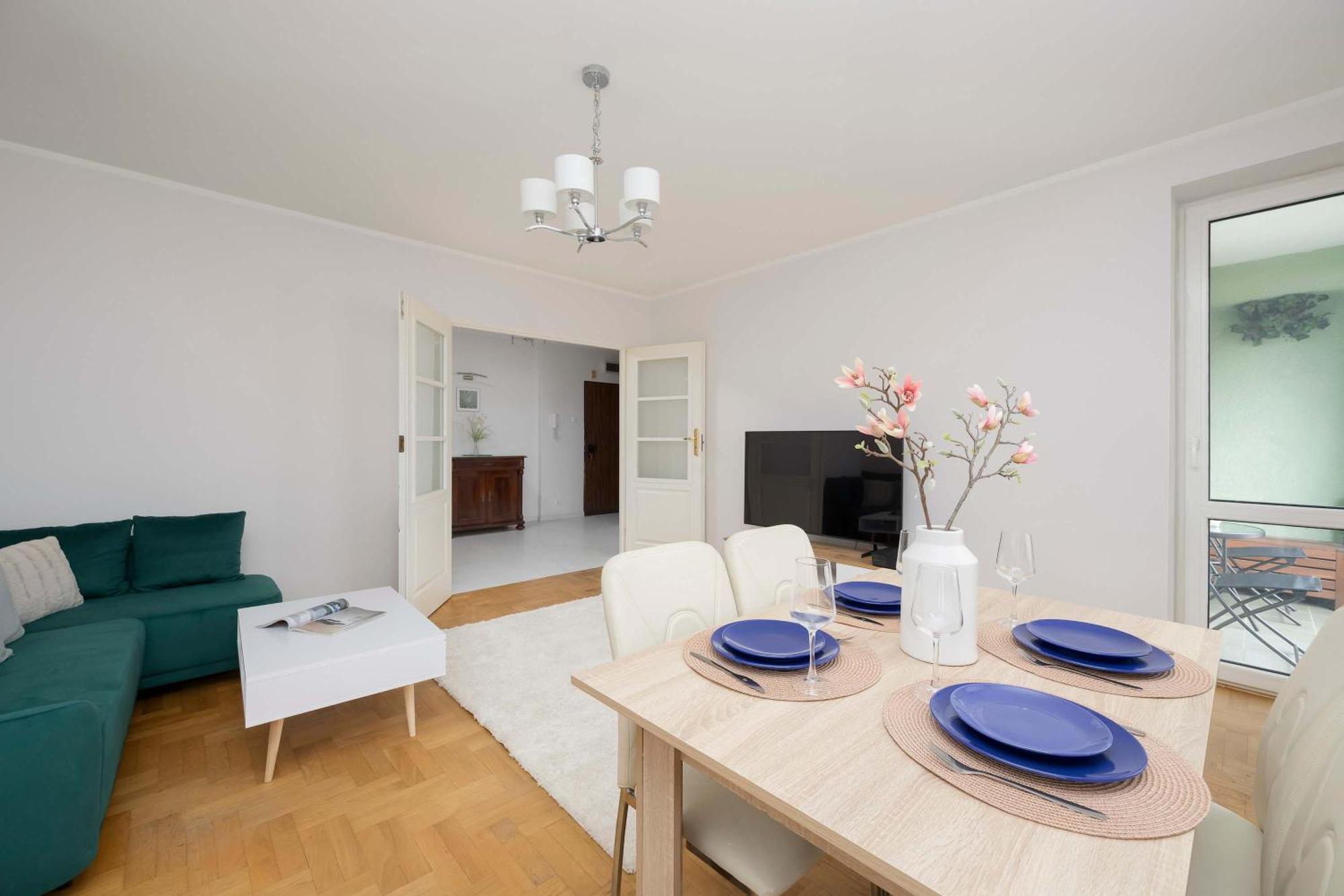 Apartament Spacious 4-bedroom By Renters