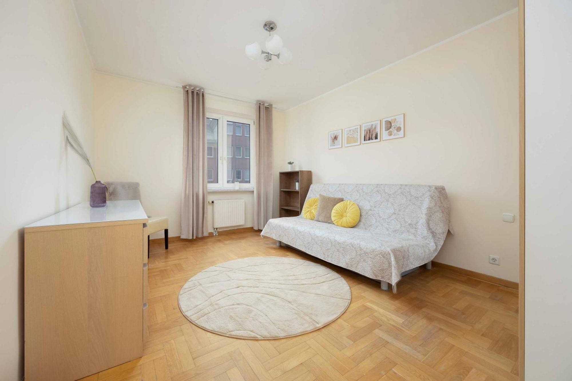 Apartament Spacious 4-bedroom By Renters